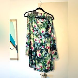 Haute hippie cold shoulder sheer dress. Green size 8